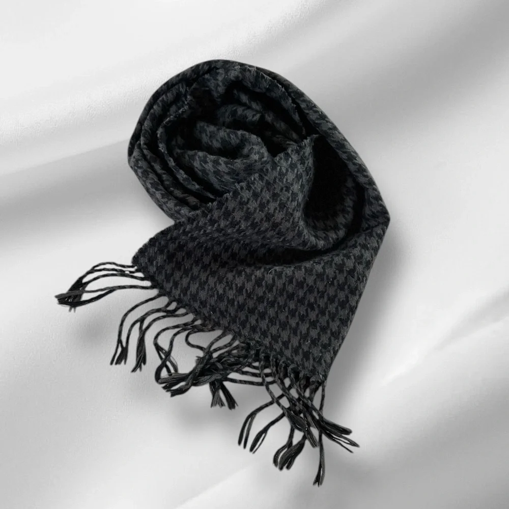 Black and Gray Houndstooth Scarf